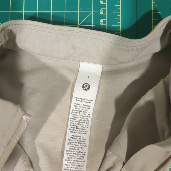 lululemon athletica Beige High-Neck Crop Top - Picture 6 of 12